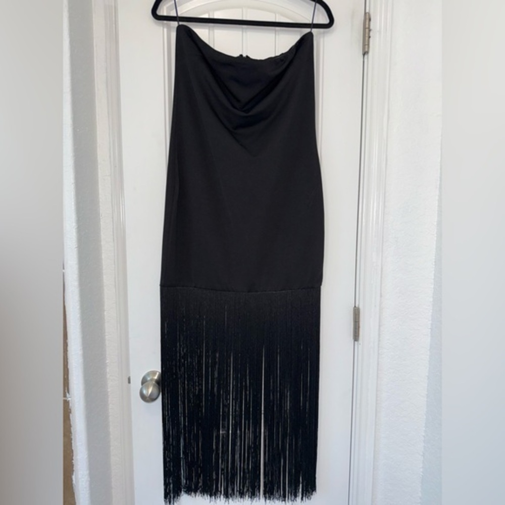 New ✨ Olia Strapless Dress